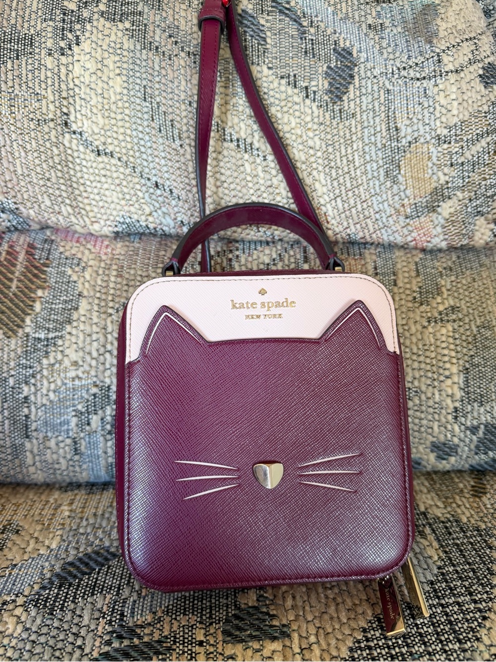 kate spade burgundy cat face purse with gold accent - Picture 4 of 4